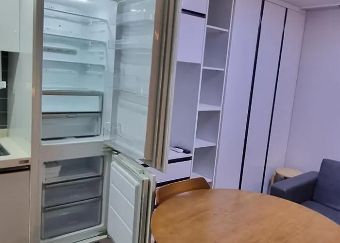 Hwagok Ham Stay, Hongdae 20 Minute *